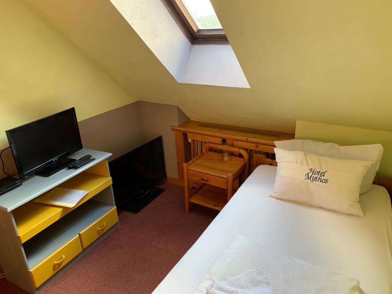 Hotel Mythos Oranienburg Buitenkant foto